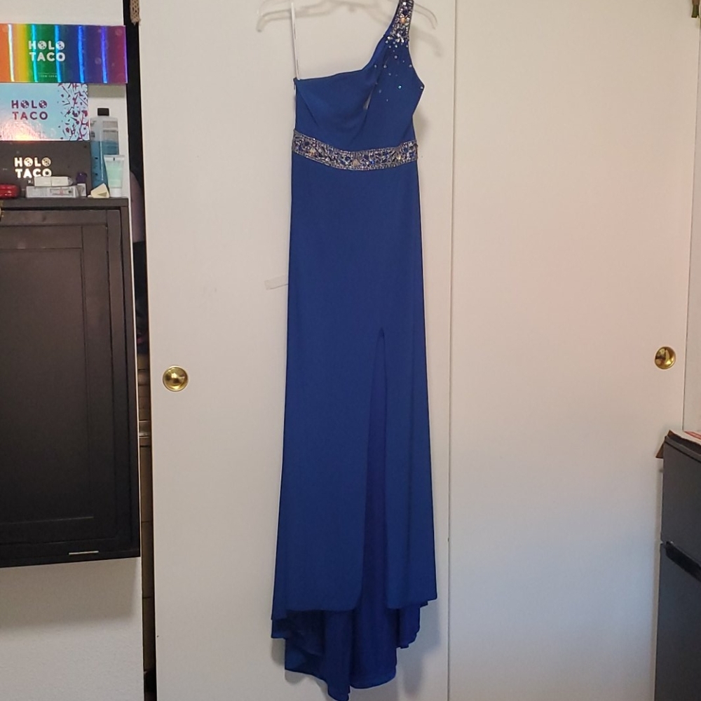 Prom Dress - Picture 2 of 7